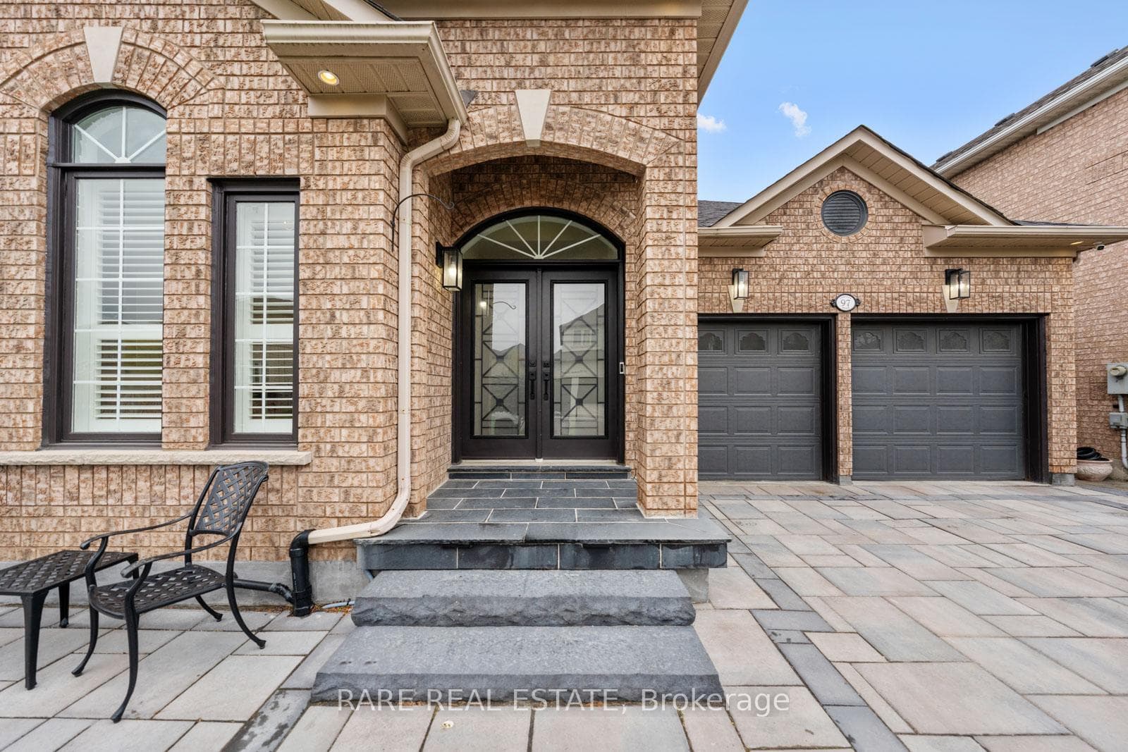 97 Toscana Road photo 3