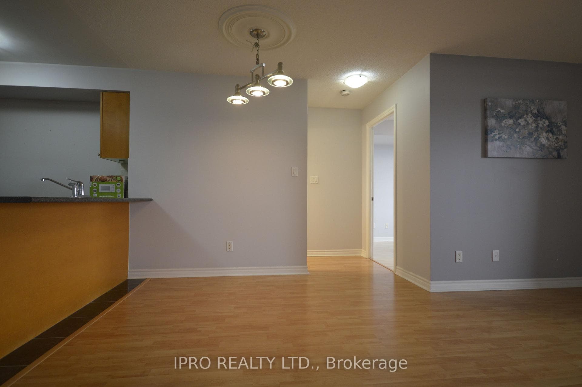 3880 Duke of York Boulevard Unit 513 photo 3