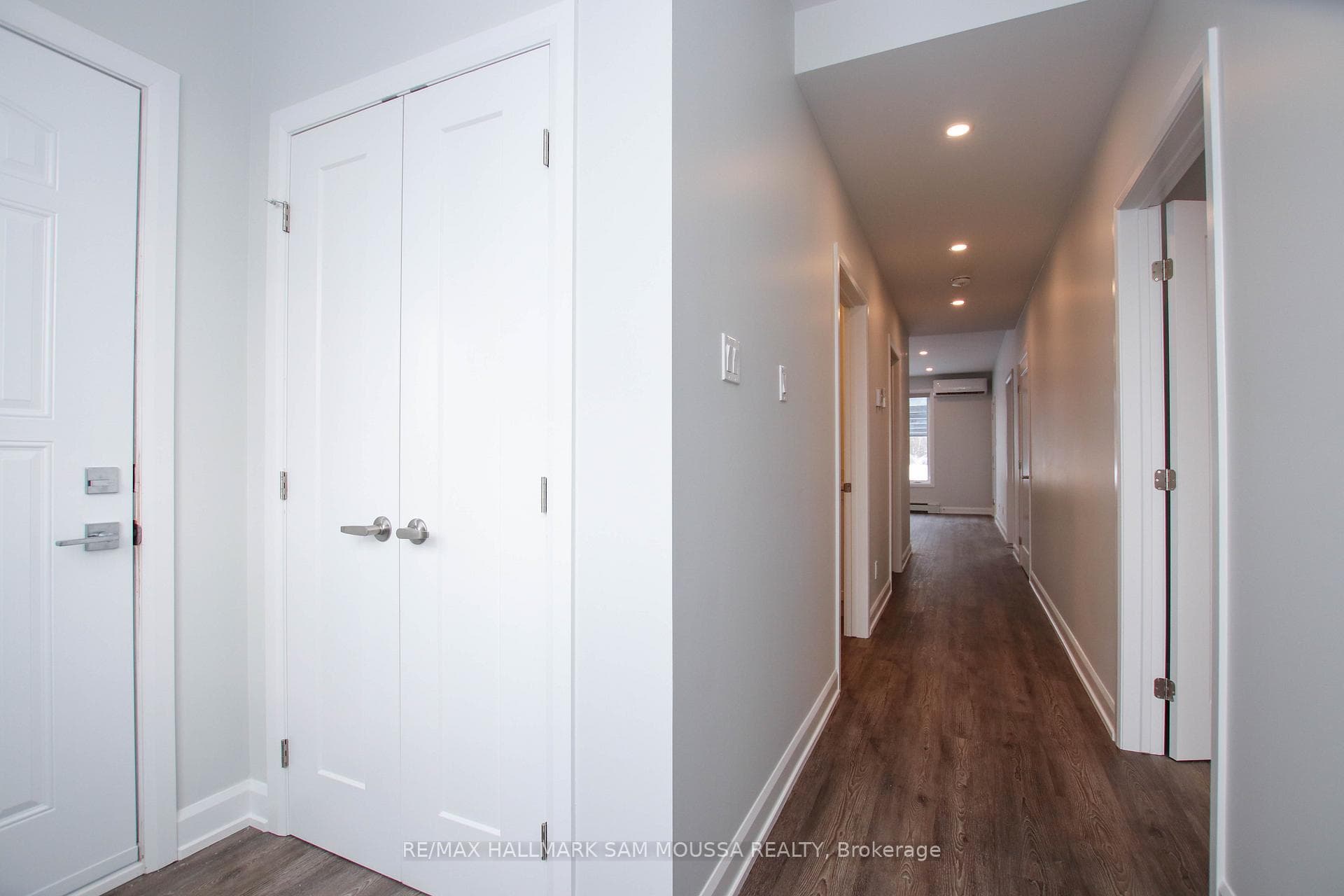 43 Senators Gate Drive Unit 7 photo 6