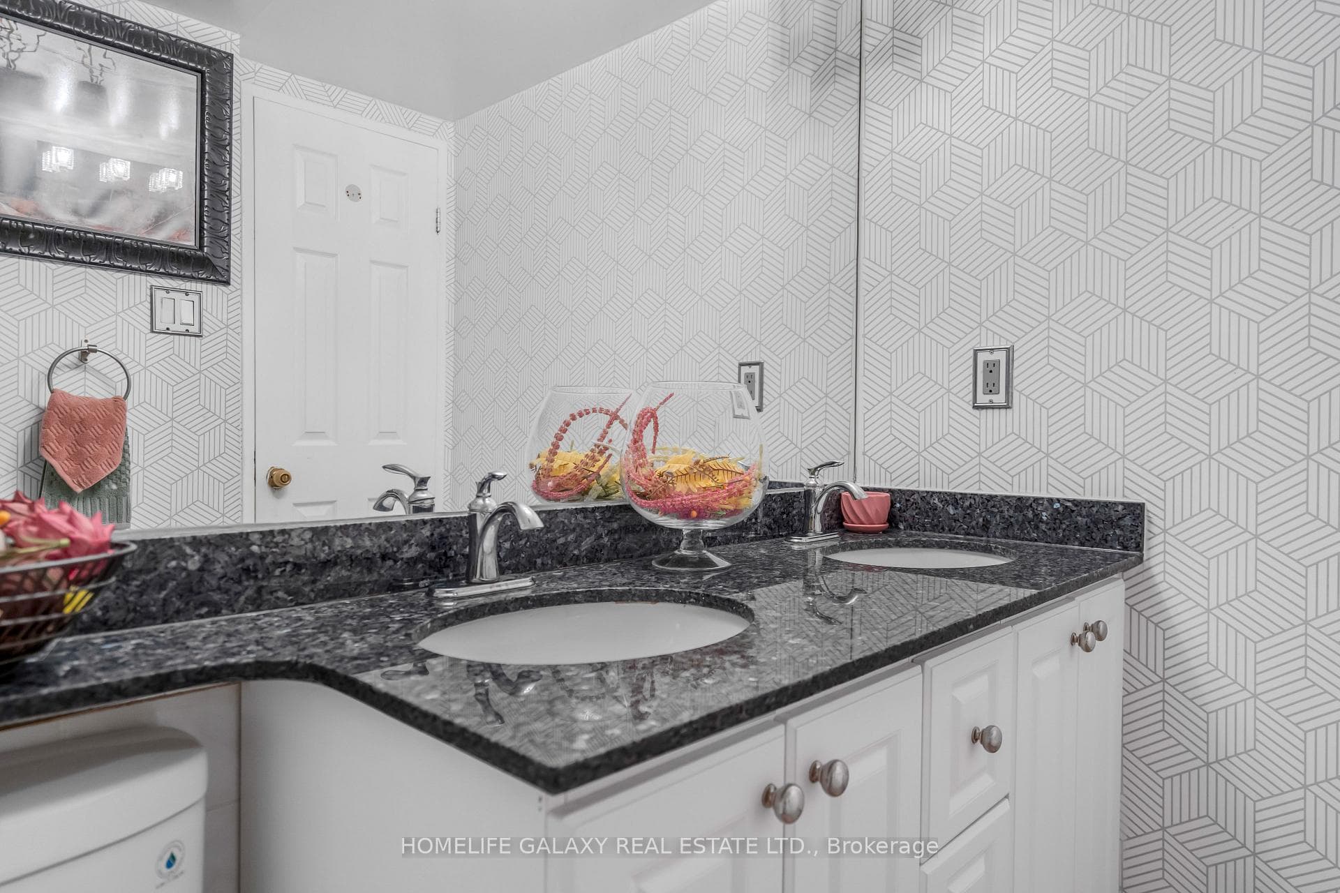 101 Prudential Drive Unit 1407 photo 22