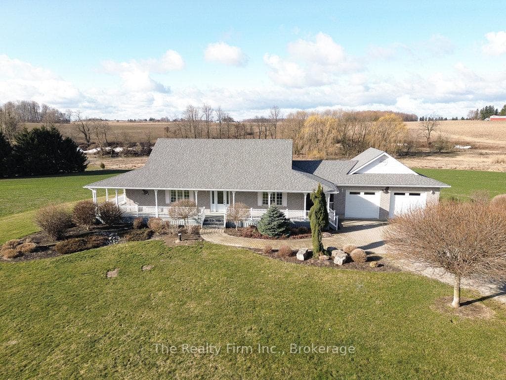 716173 18th Line photo 1