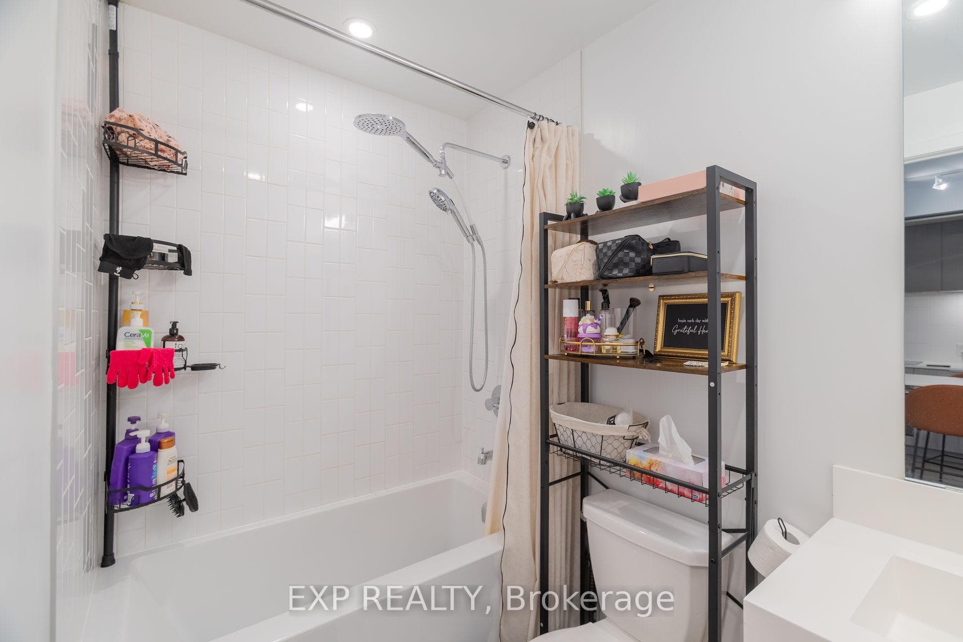 35 Tubman Avenue Unit 922 photo 12