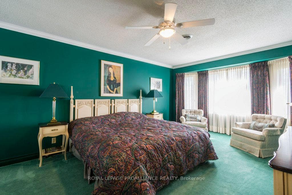 32 Bridlewood Lane photo 26
