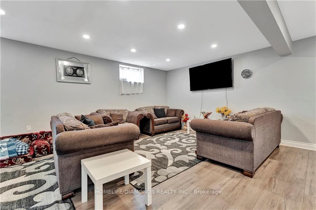 334 TEMPLEMEAD Drive photo 26