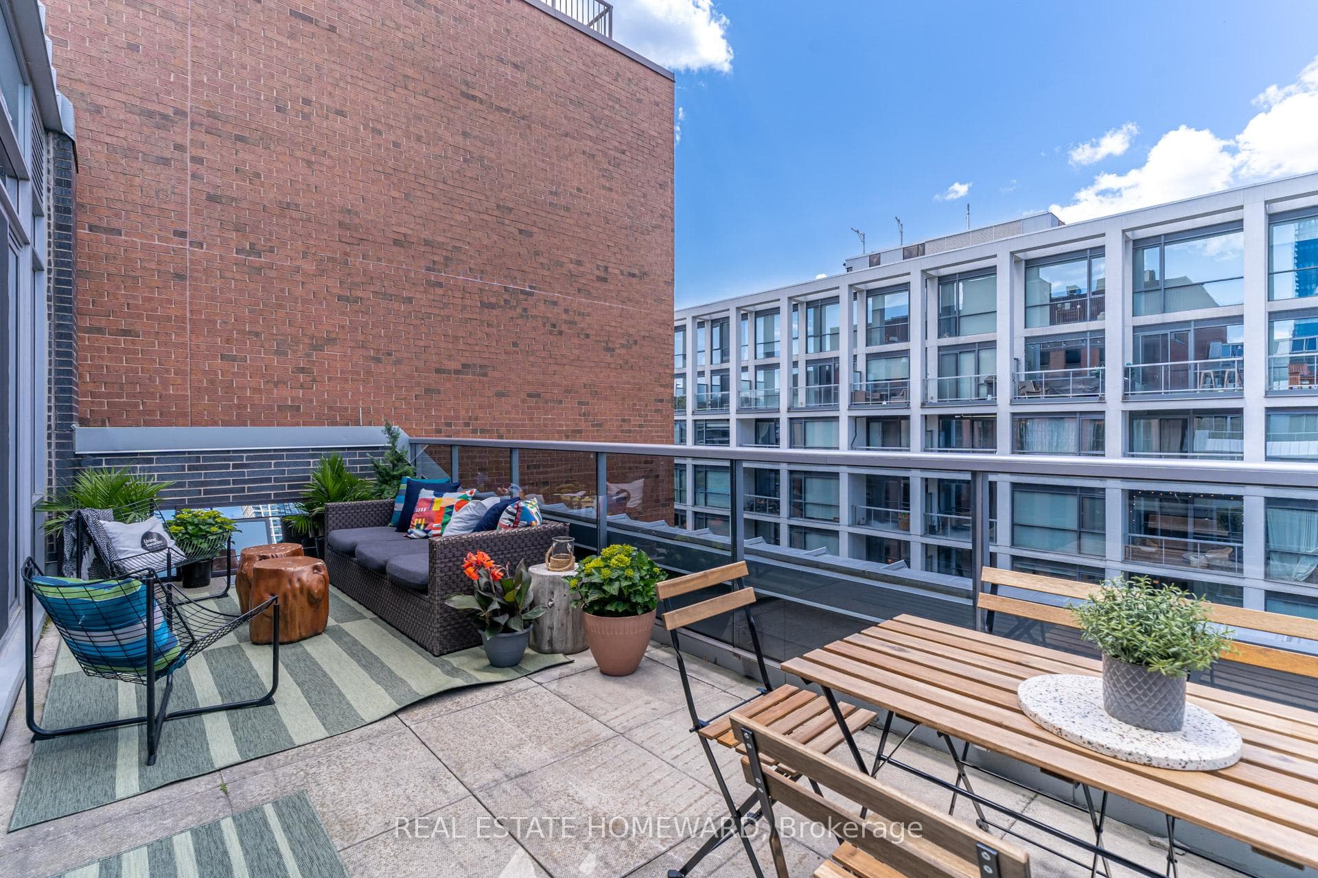 399 Adelaide Street Unit 915 photo 12