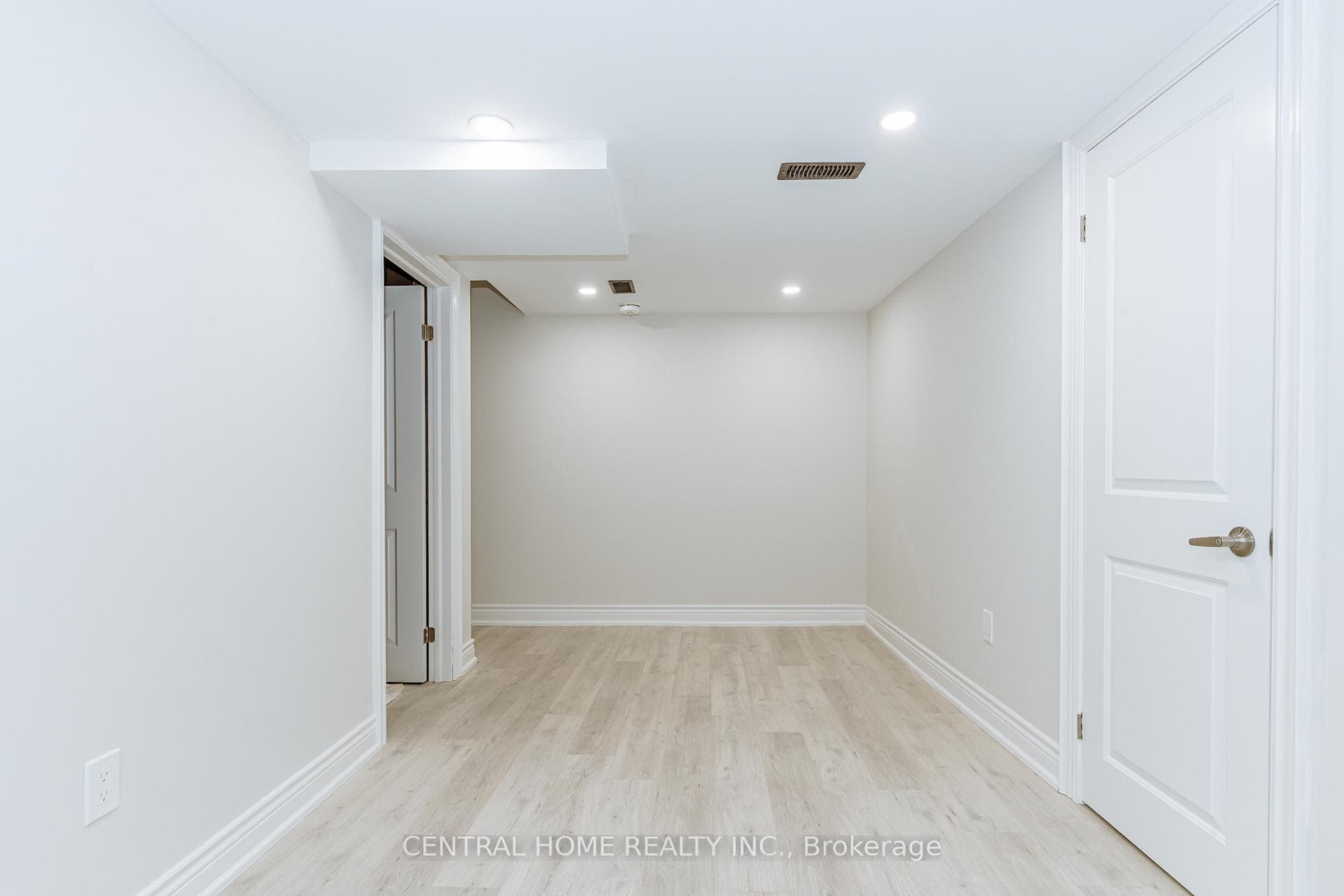 9 Imperial College Lane photo 19