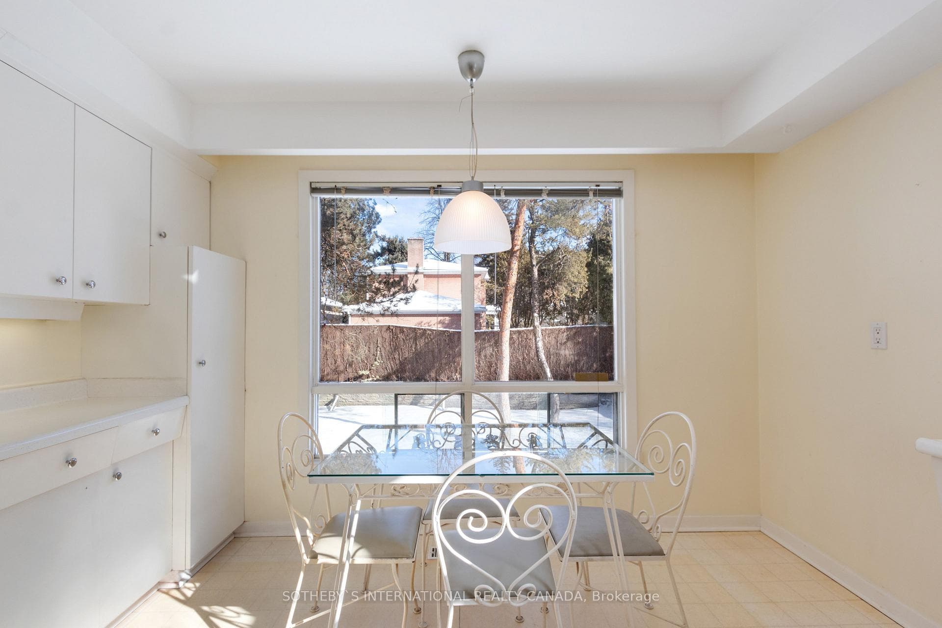 62 Foursome Crescent photo 11