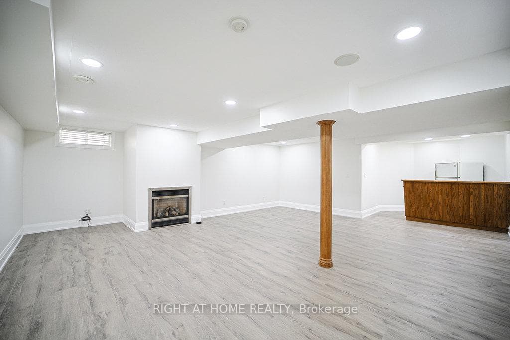 47 Blackfriar Lane photo 34