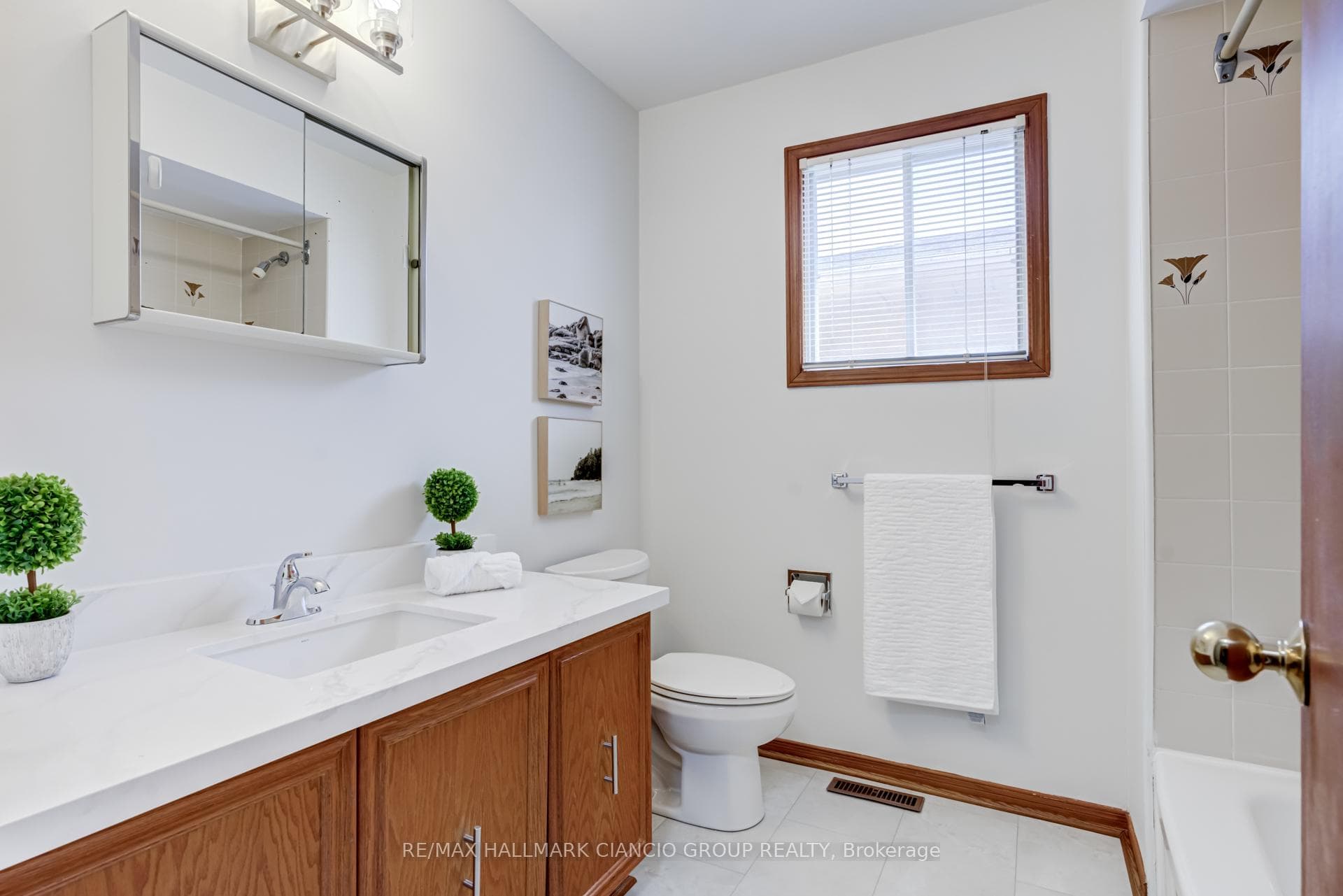 4750 Antelope Crescent photo 24