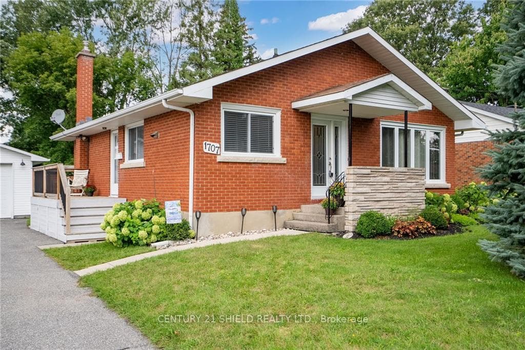 1707 DOVER Road photo 2
