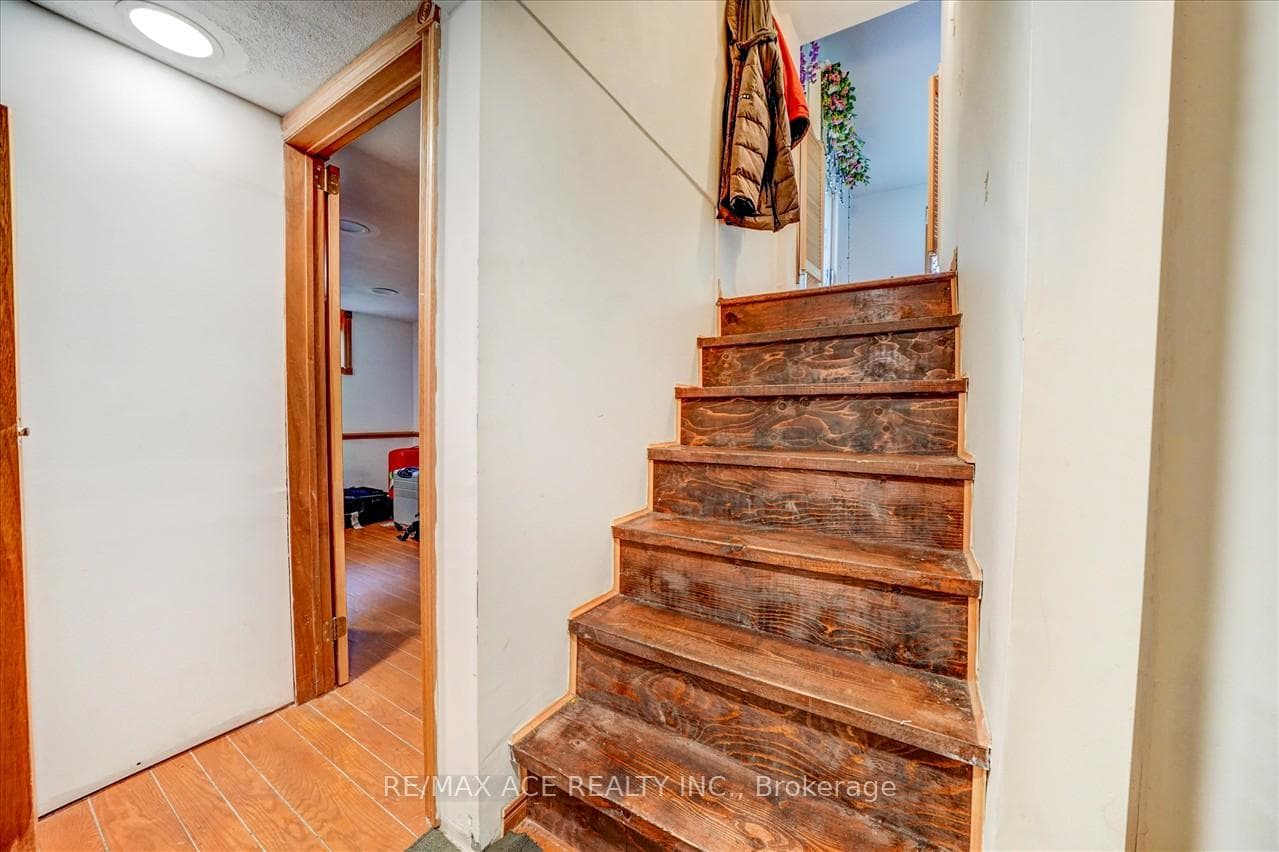 81 Scarborough Heights Boulevard photo 18