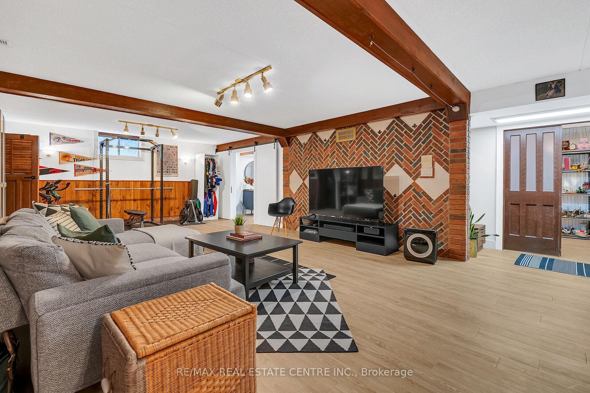 217 Jones Road photo 34