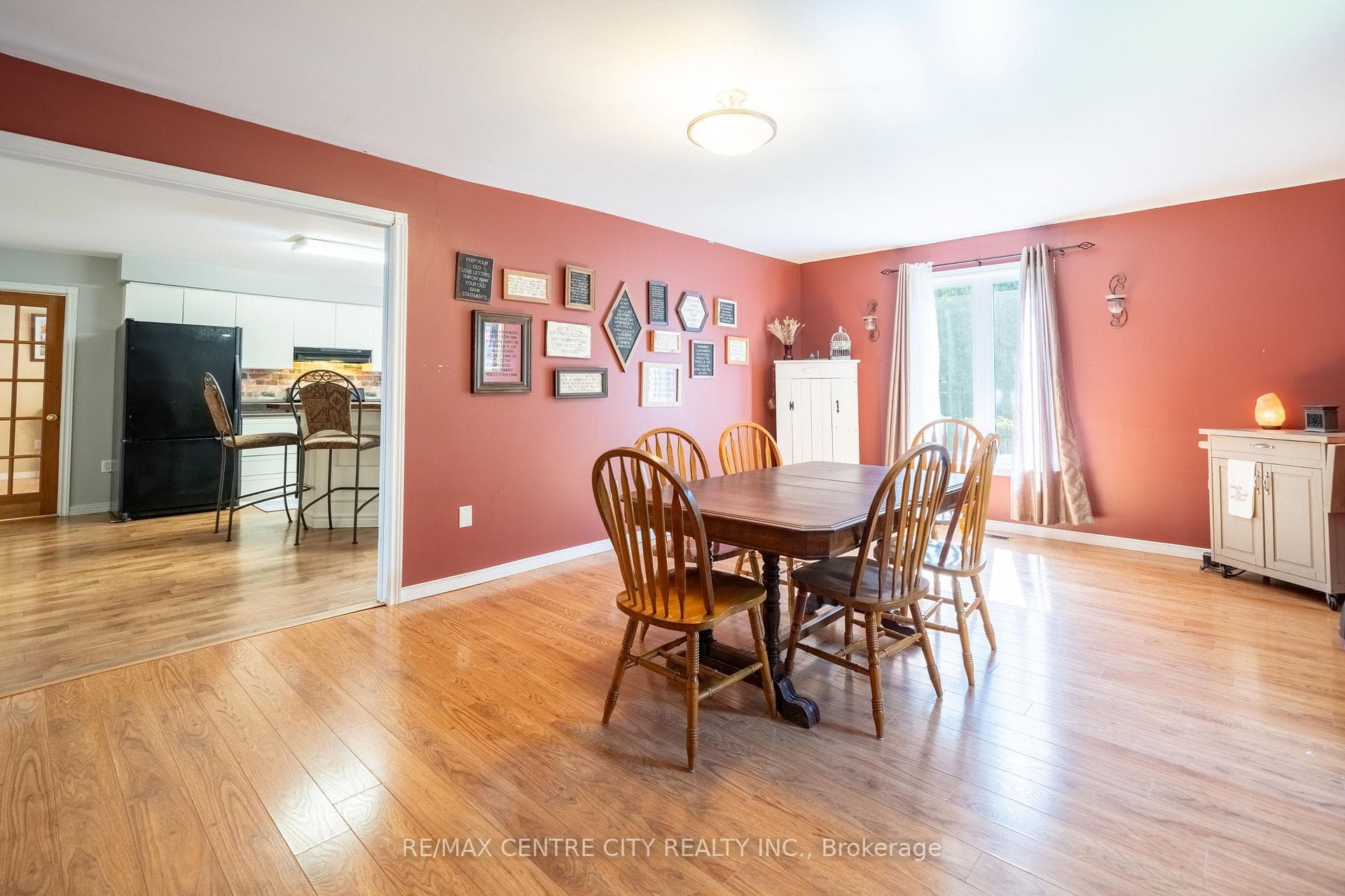 176 Eastman Avenue photo 19