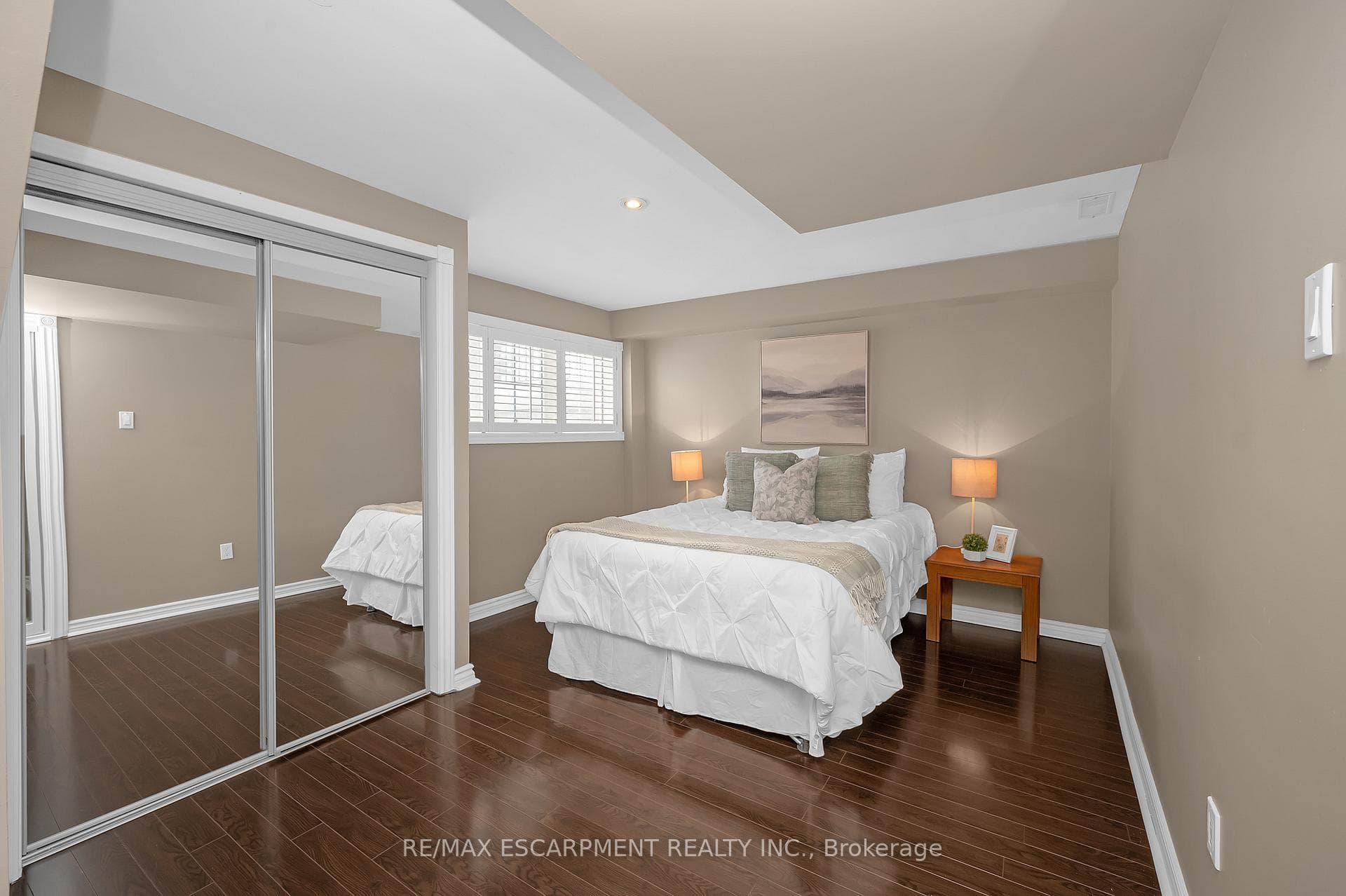 2243 TURNBERRY Road Unit 18 photo 23