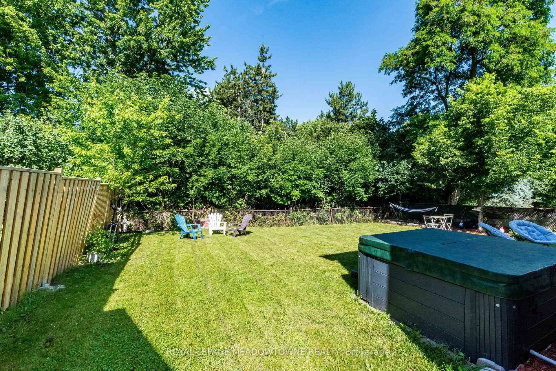 56 Sutter Avenue photo 42