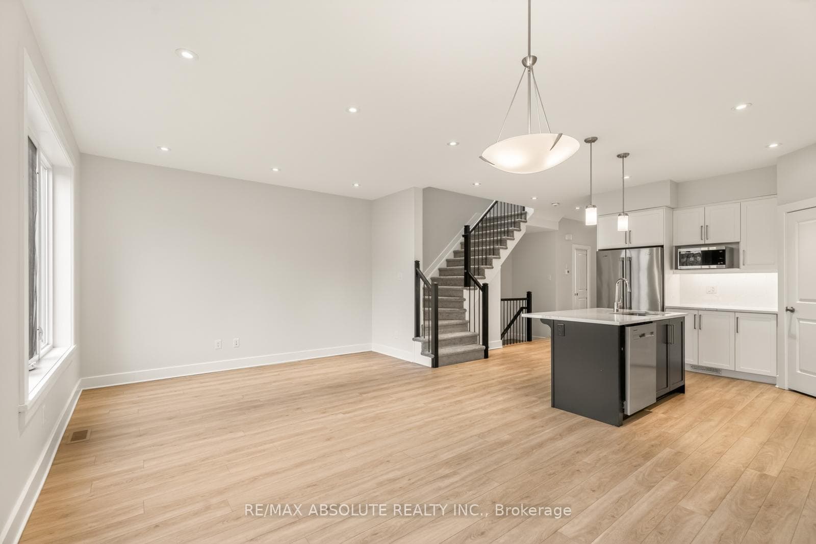 34 TABER Street photo 16
