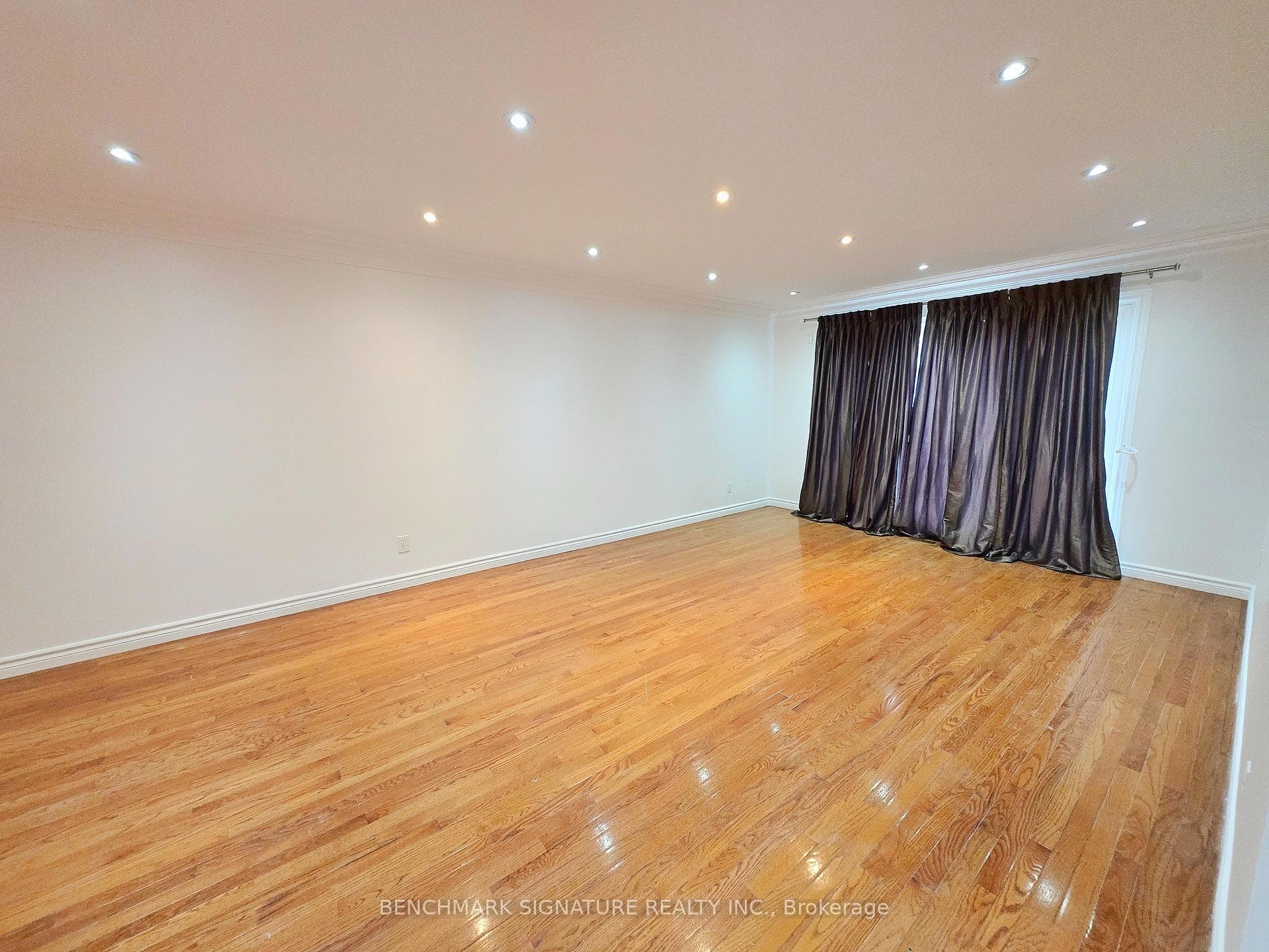 9 Hashbury Place photo 5