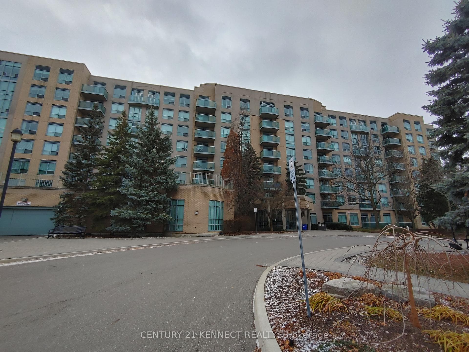 3 Ellesmere Street Unit 220 photo 1