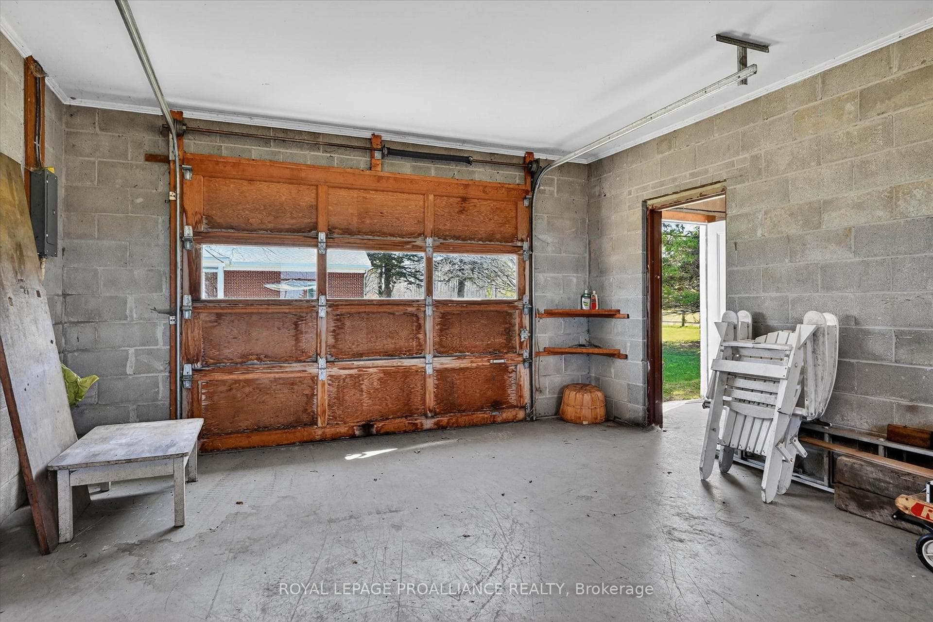 1285 Brealey Drive photo 43