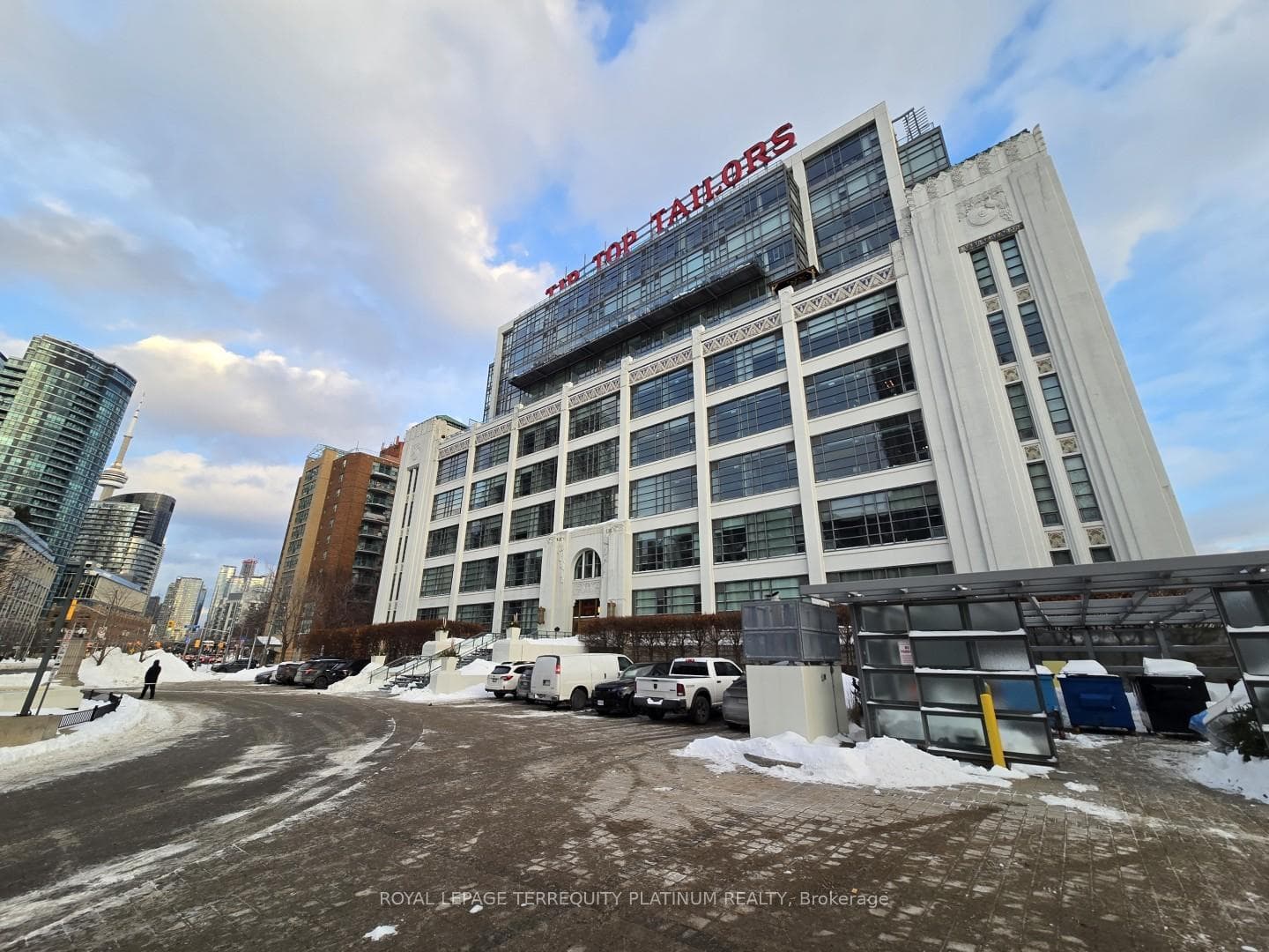 637 Lake Shore Boulevard Unit 221 photo 1