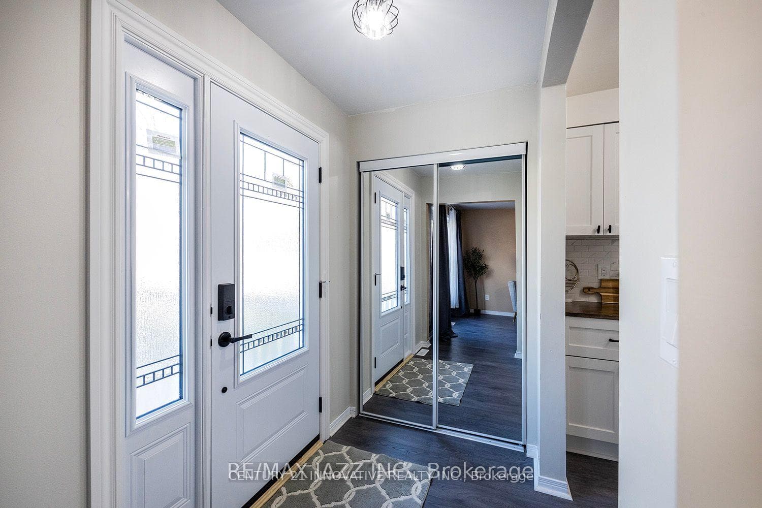 125 Peacock Boulevard photo 2
