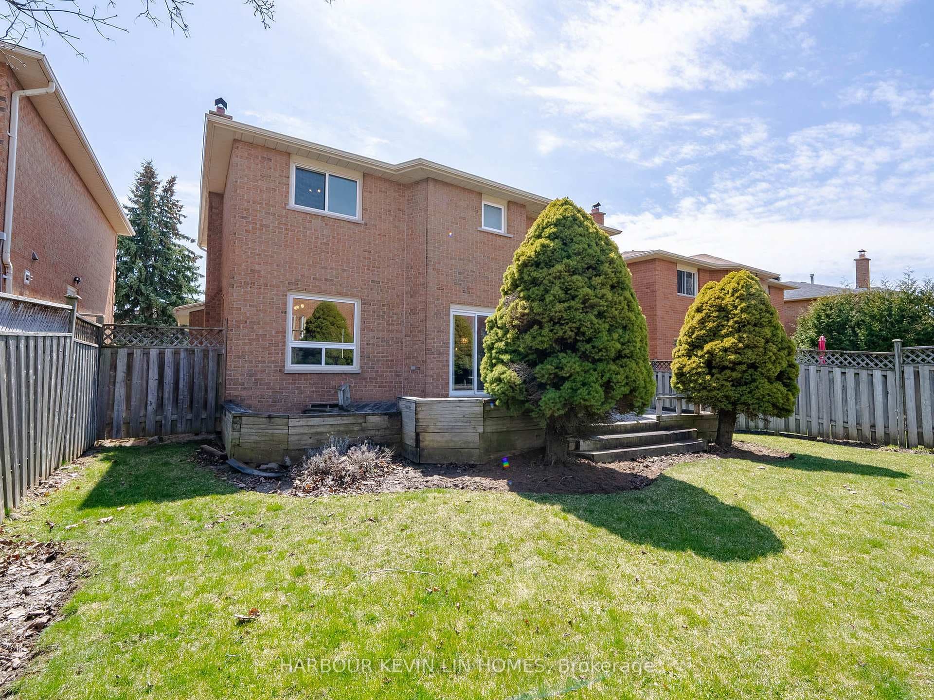 76 Hazelmere Drive photo 27