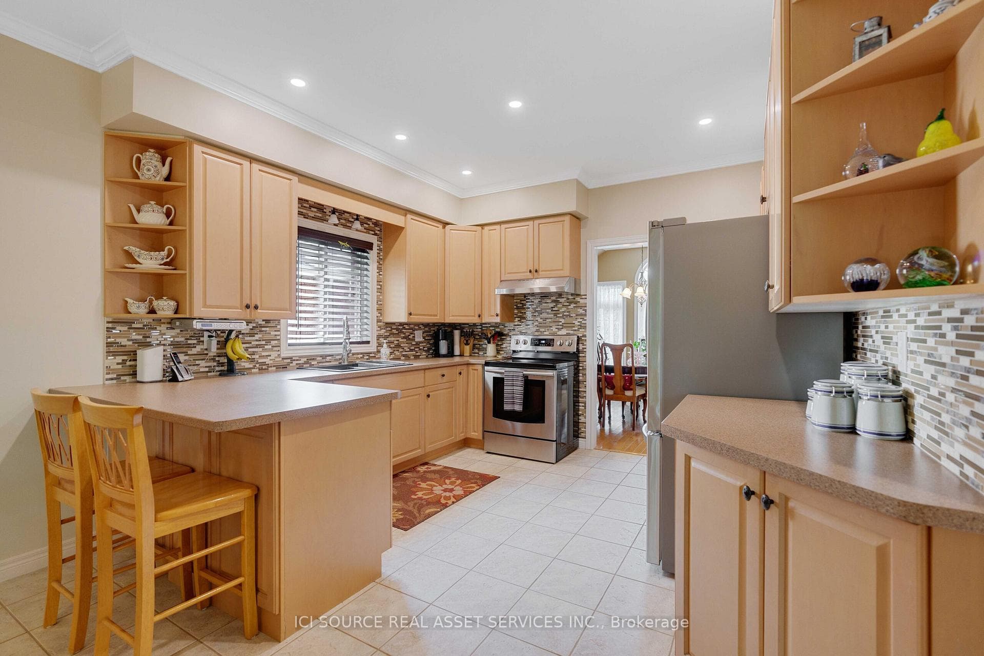 10 Buman Court photo 5