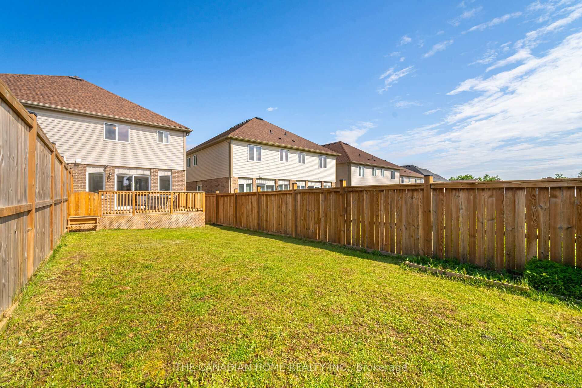 28 Ambrous Crescent photo 37