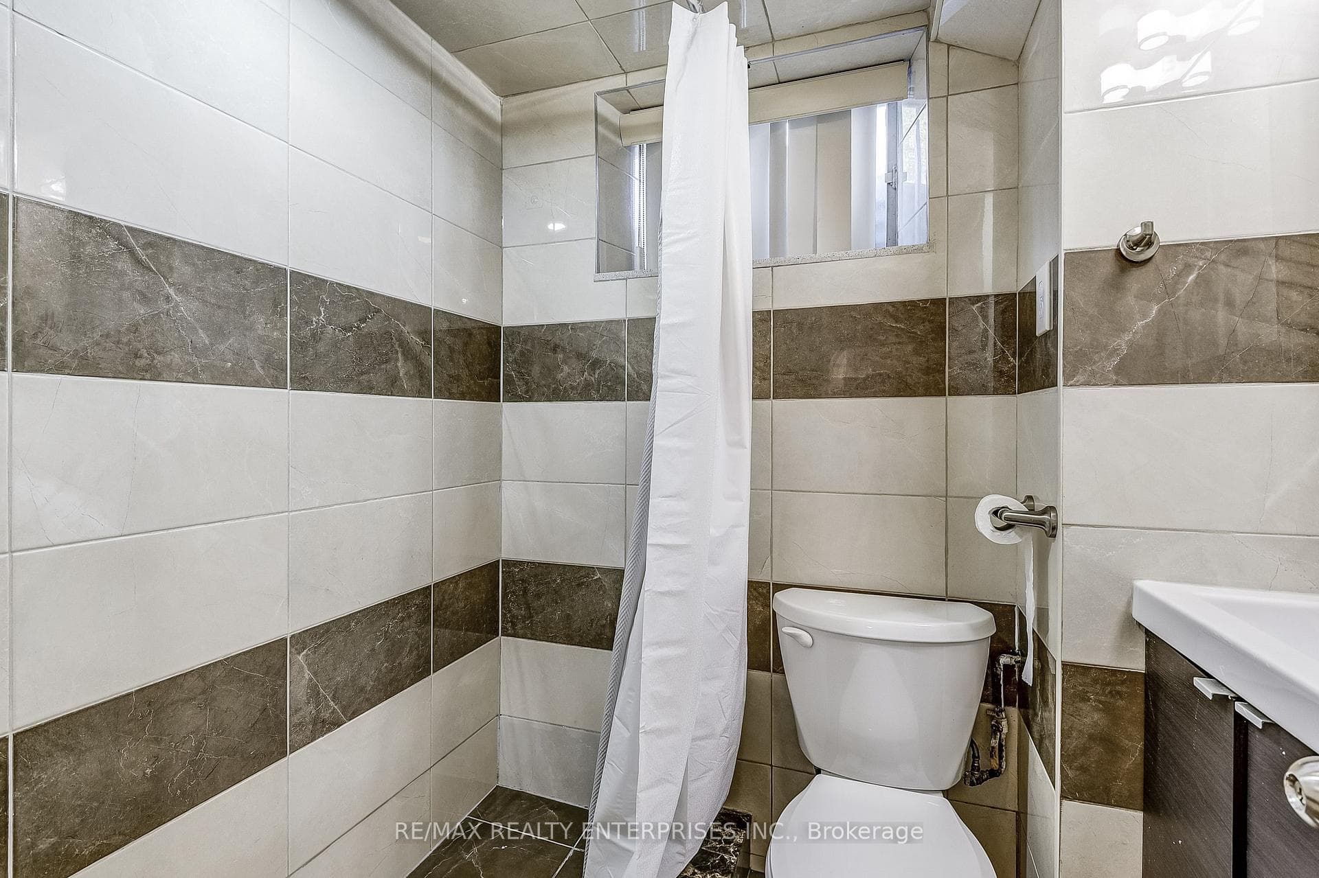 31 Chatterton Boulevard photo 15
