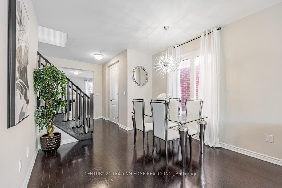 32 Westfield Drive photo 6