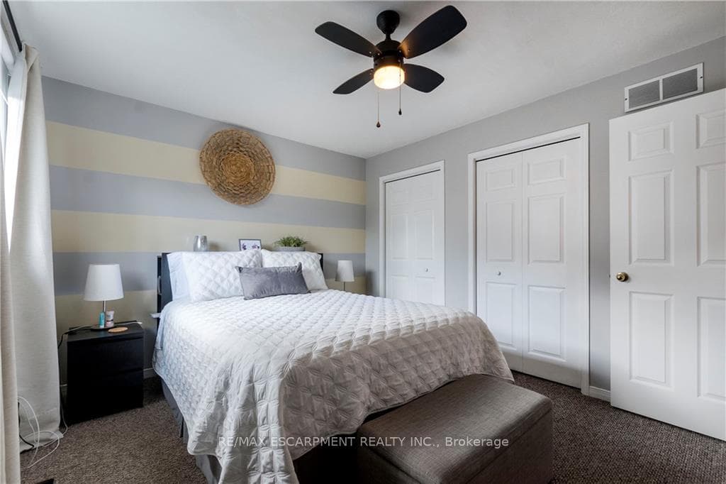 4 FOXMEADOW Drive photo 15