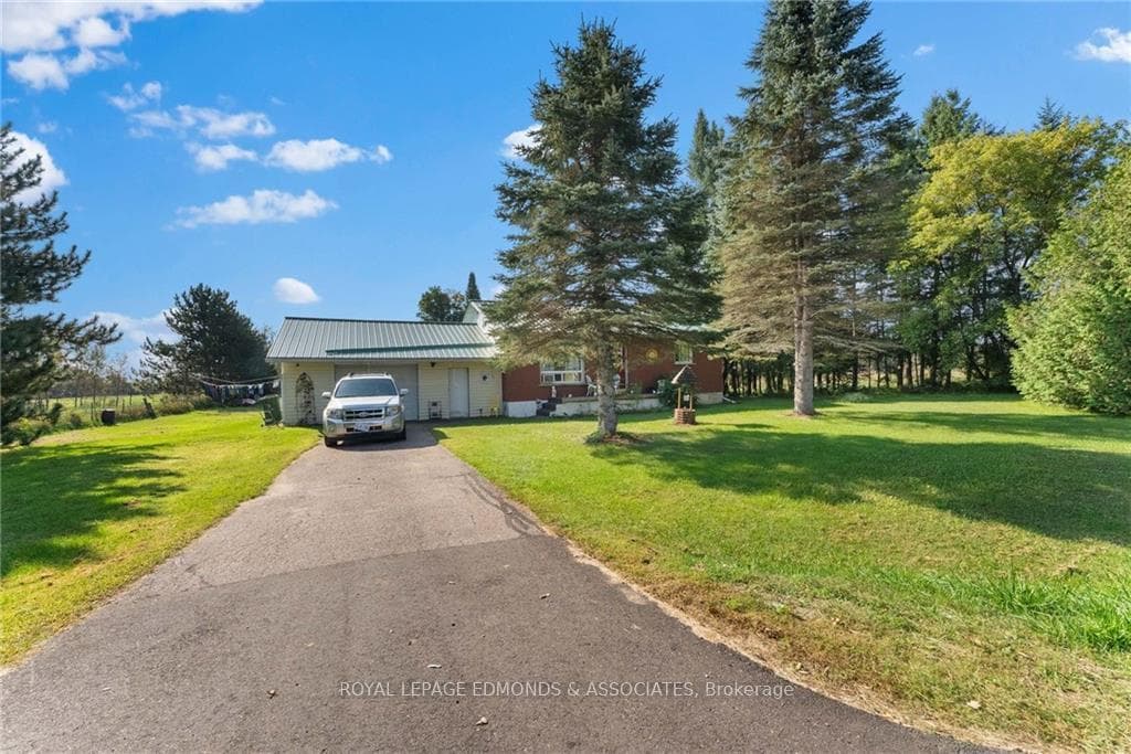 753 LOCKSLEY Road photo 3