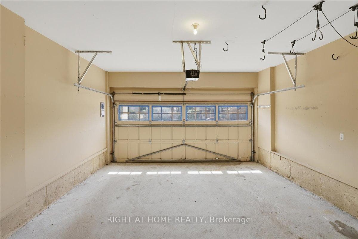 31 Christy Drive photo 22