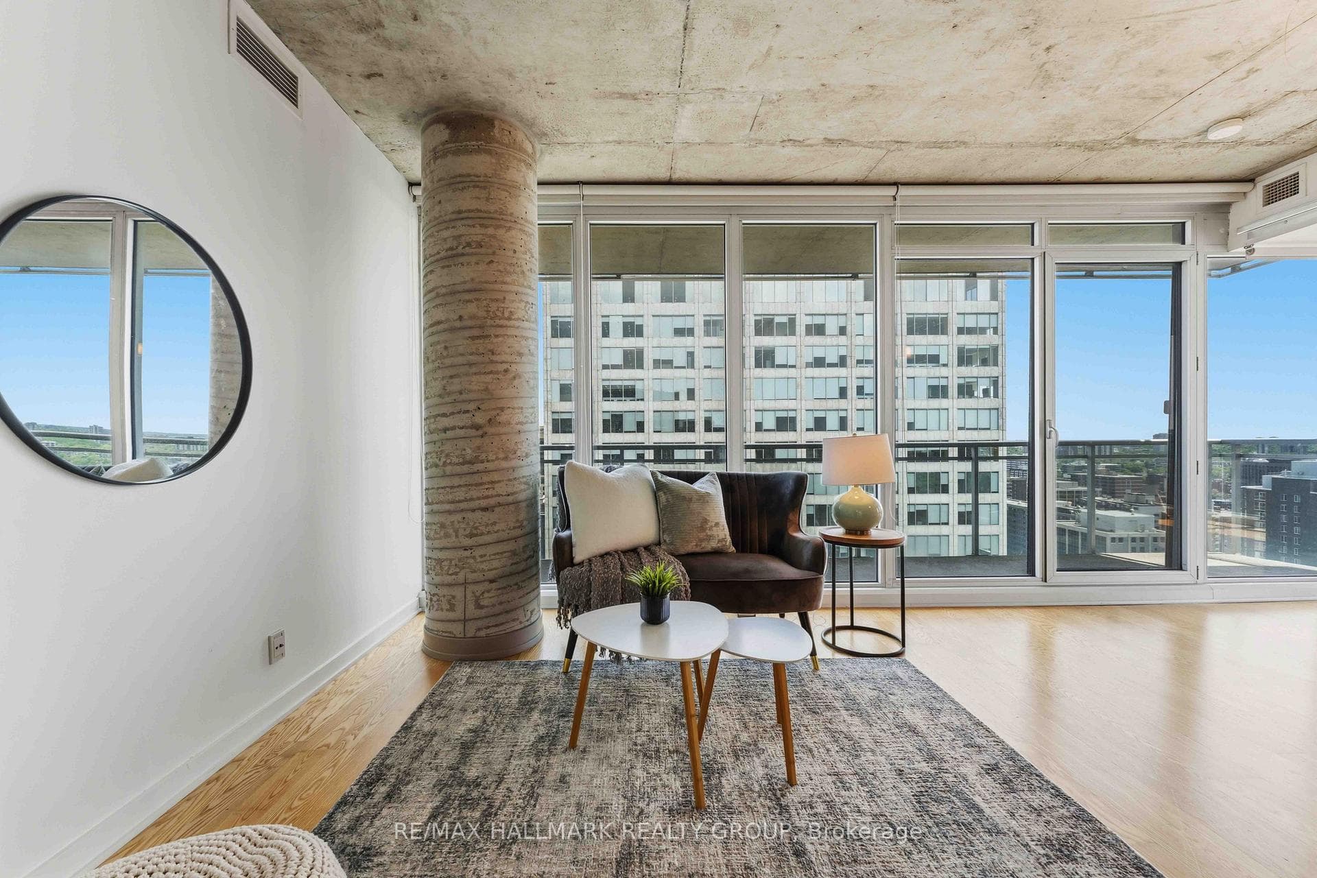 324 Laurier Avenue Unit 2110 photo 6
