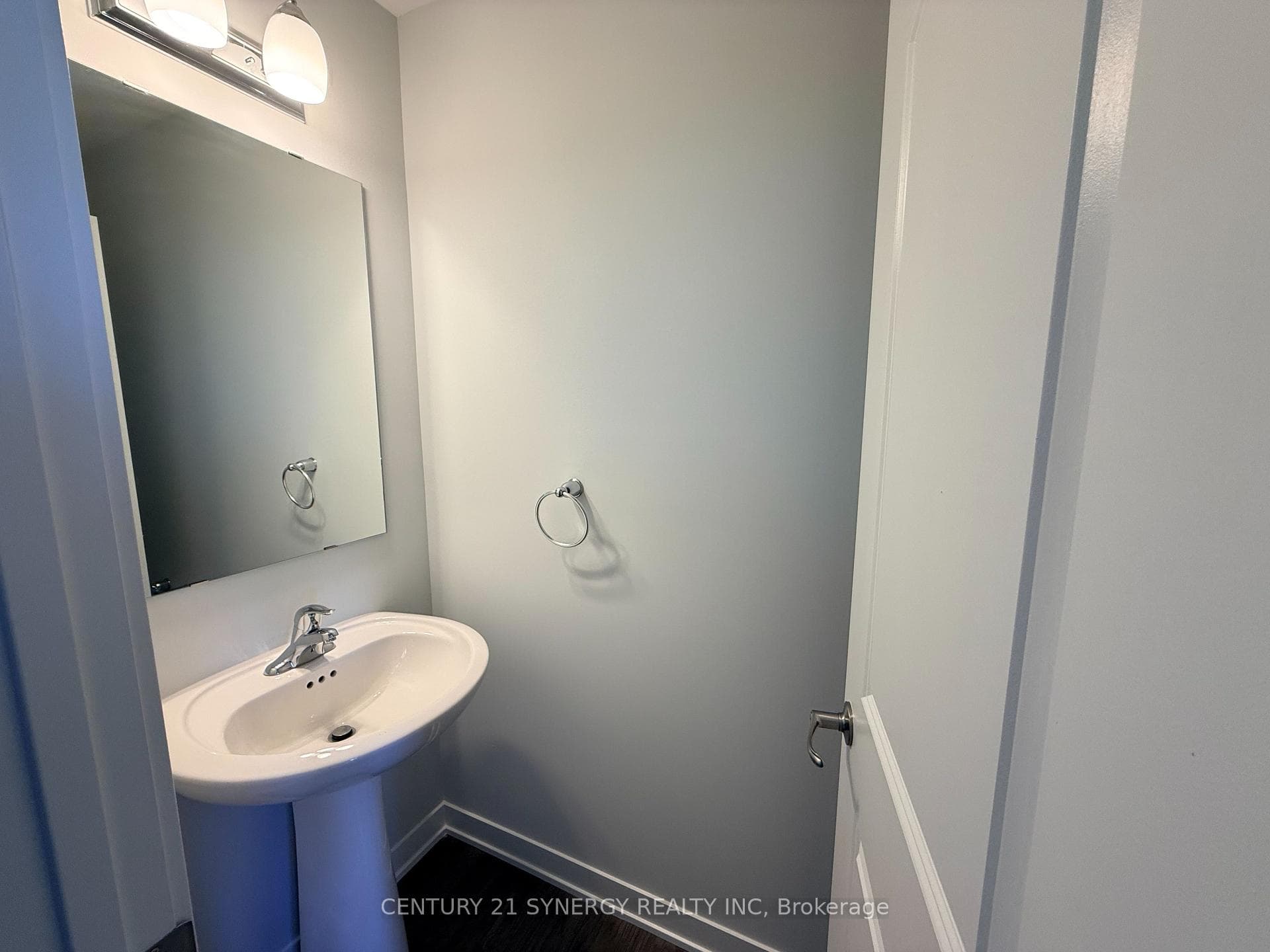 436 Patrick Street photo 10