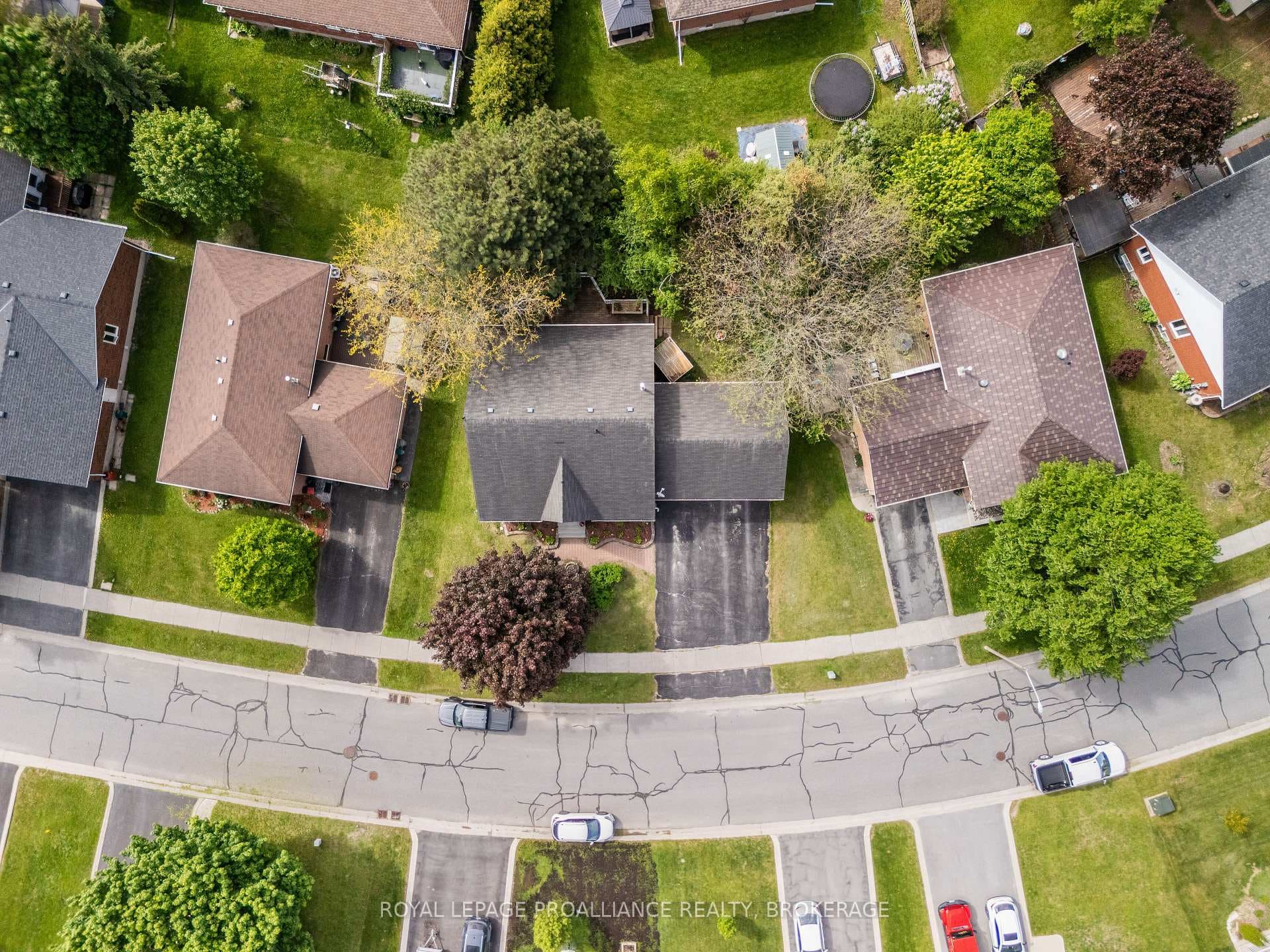 151 Greenlees Drive photo 42