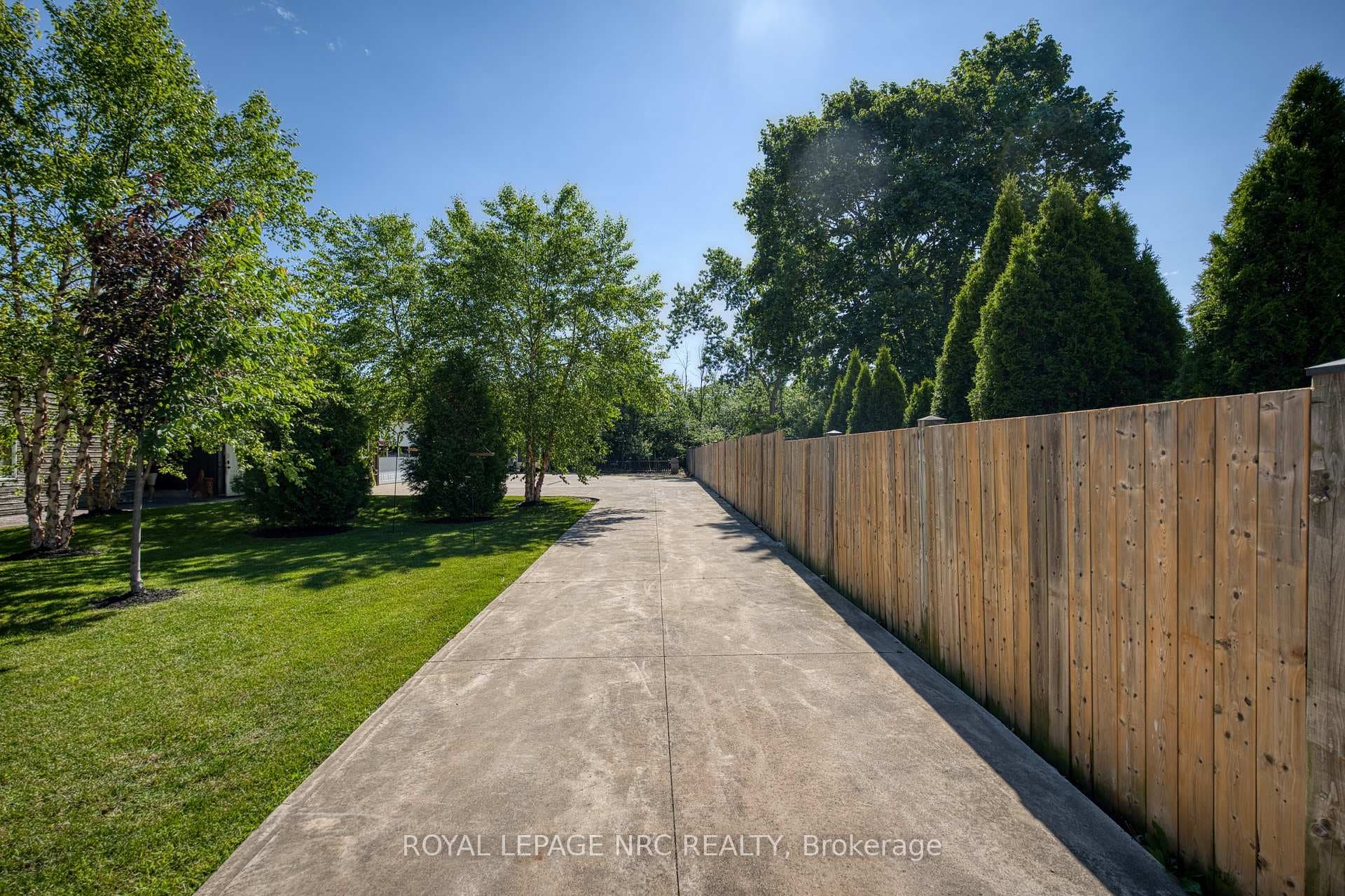 646 Prospect Point Road photo 30