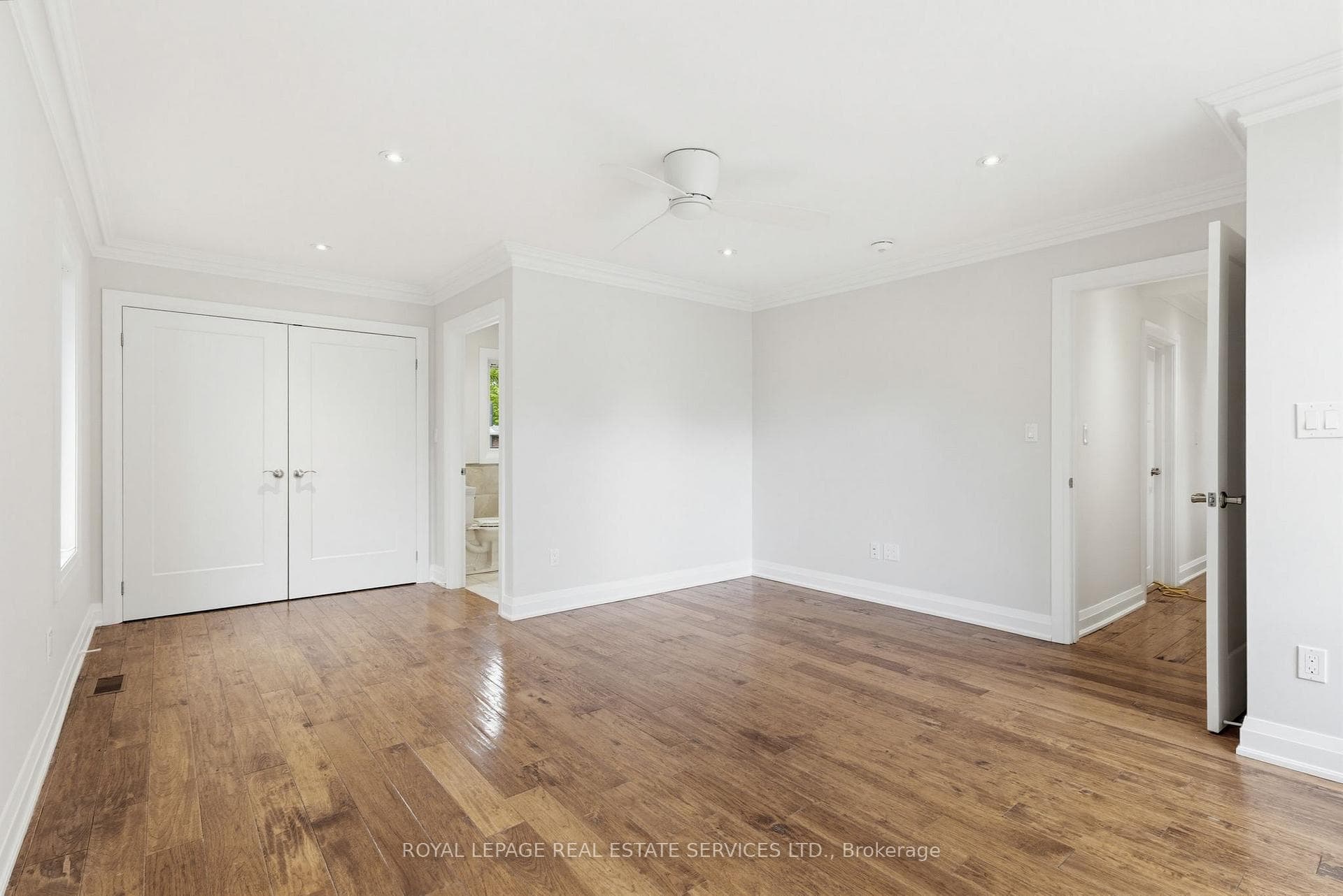 652 Hillcrest Drive photo 8