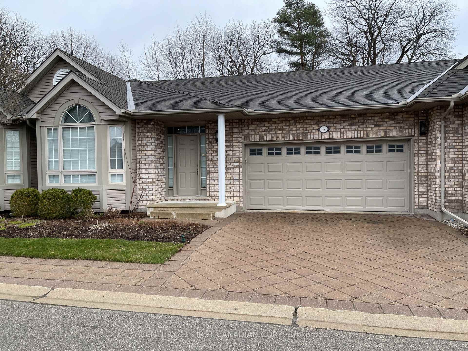 1574 Richmond Street Unit 6 photo 2