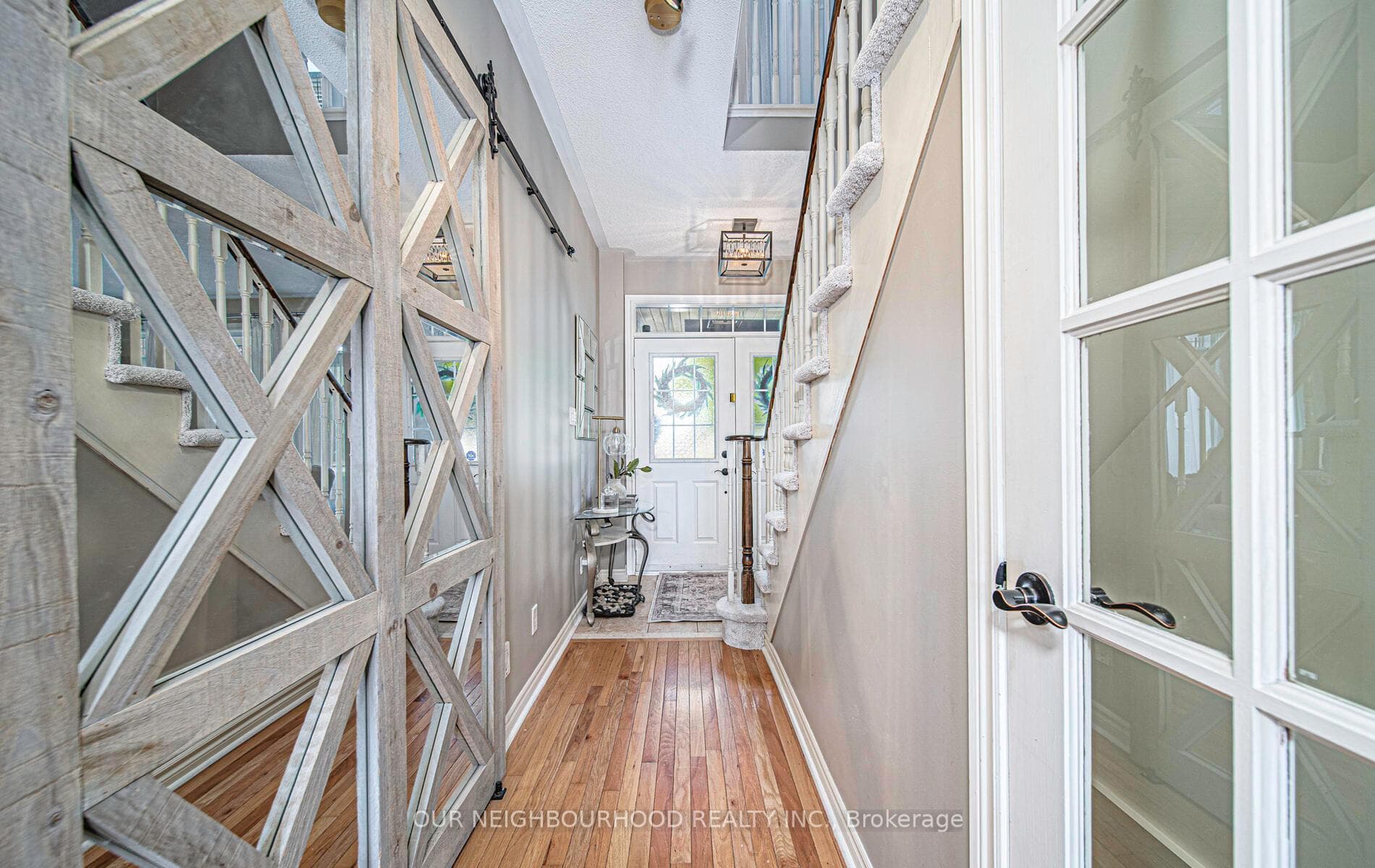 407 Frontier Court photo 18