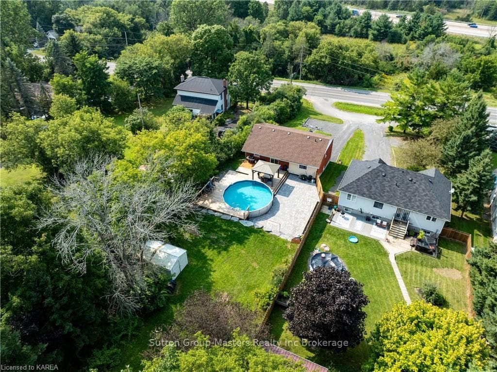 802 PALACE ROAD Road photo 2