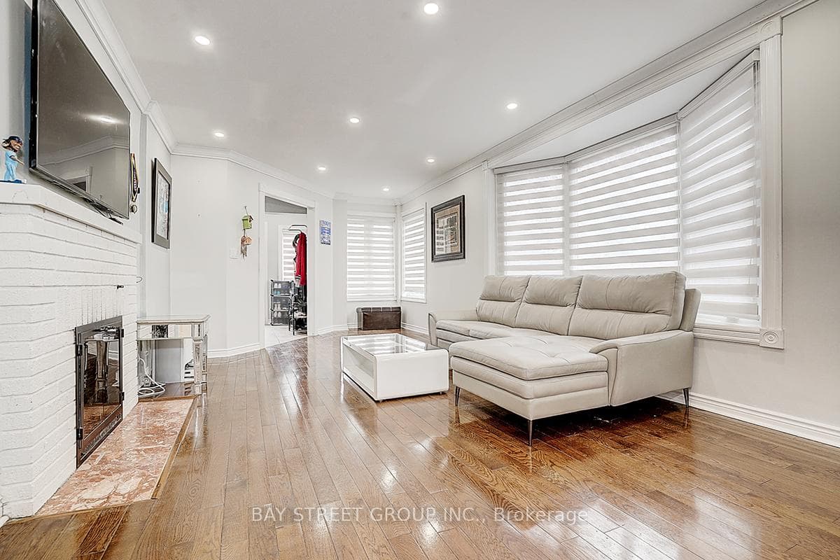 6 Larwood Boulevard photo 7