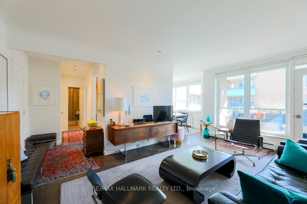 30 Elm Avenue Unit 212 photo 9