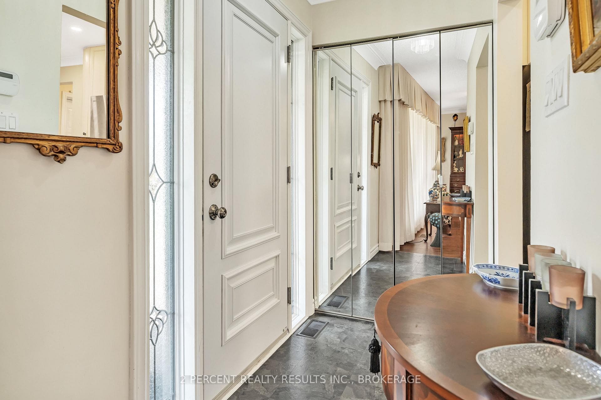 935 Brodie Avenue photo 7