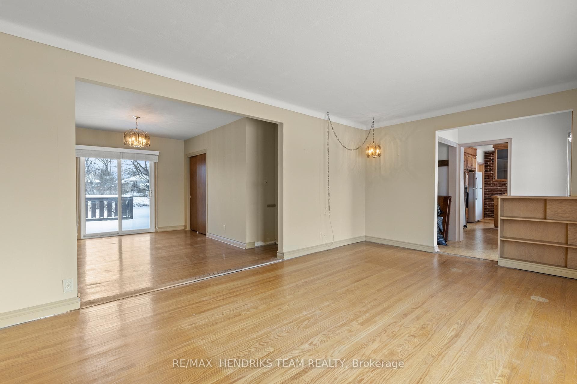 42 Hillgarden Road photo 7