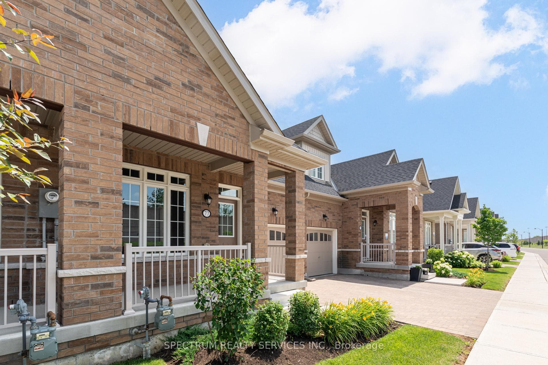 77 Muzzo Drive photo 4