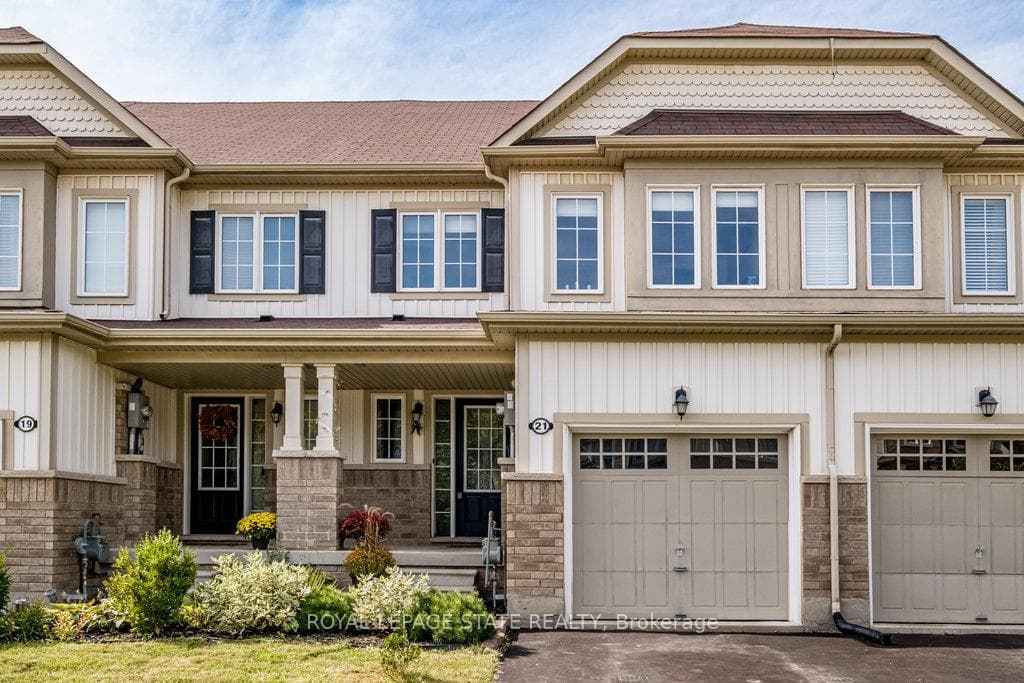 21 Lynch Crescent photo 1