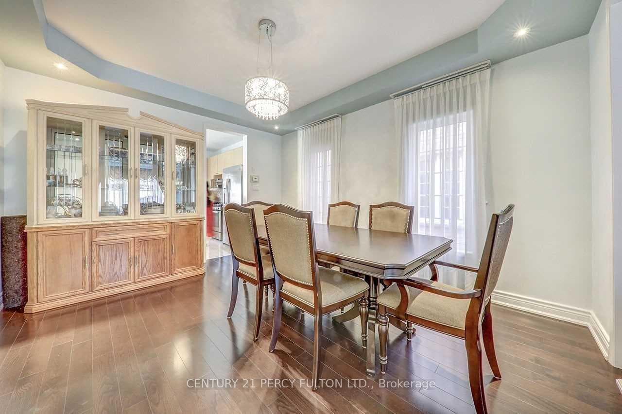 9 Weston Crescent photo 4