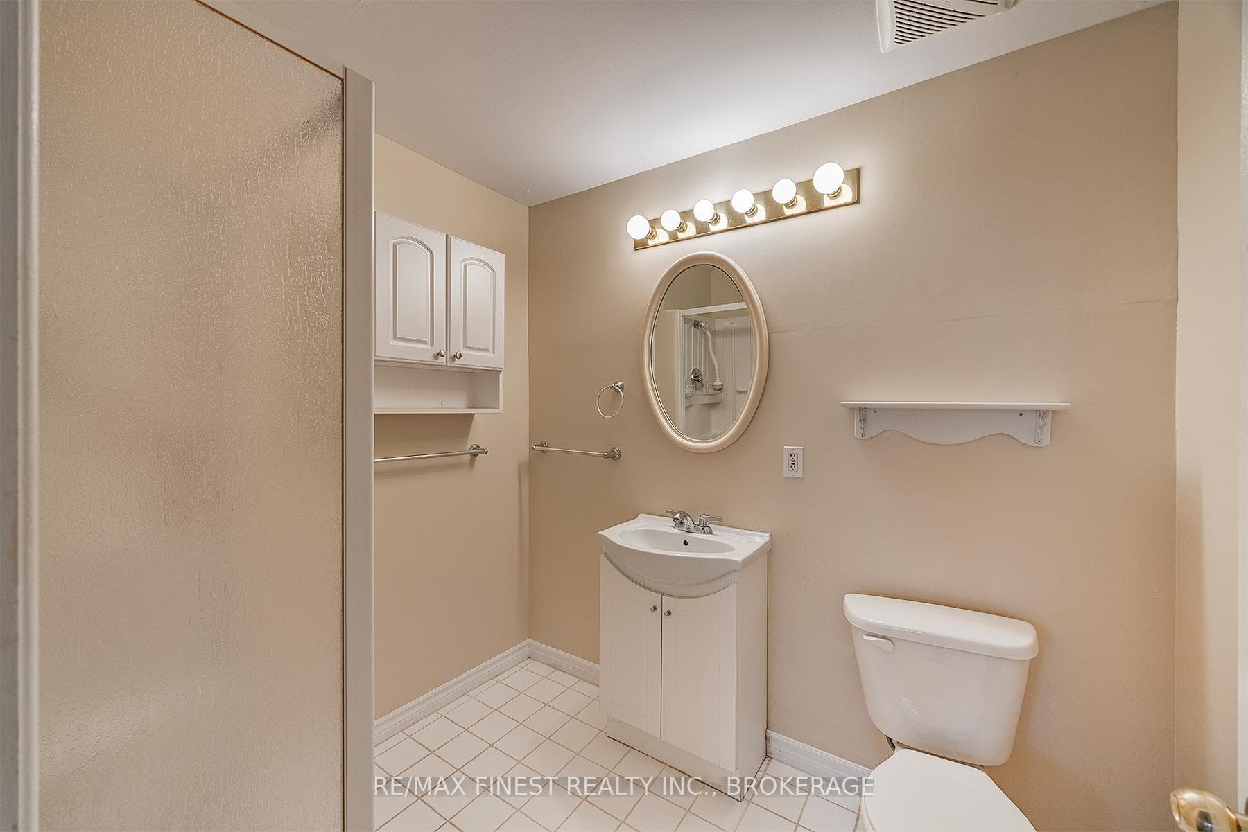 311 ELLESMEER Avenue photo 39