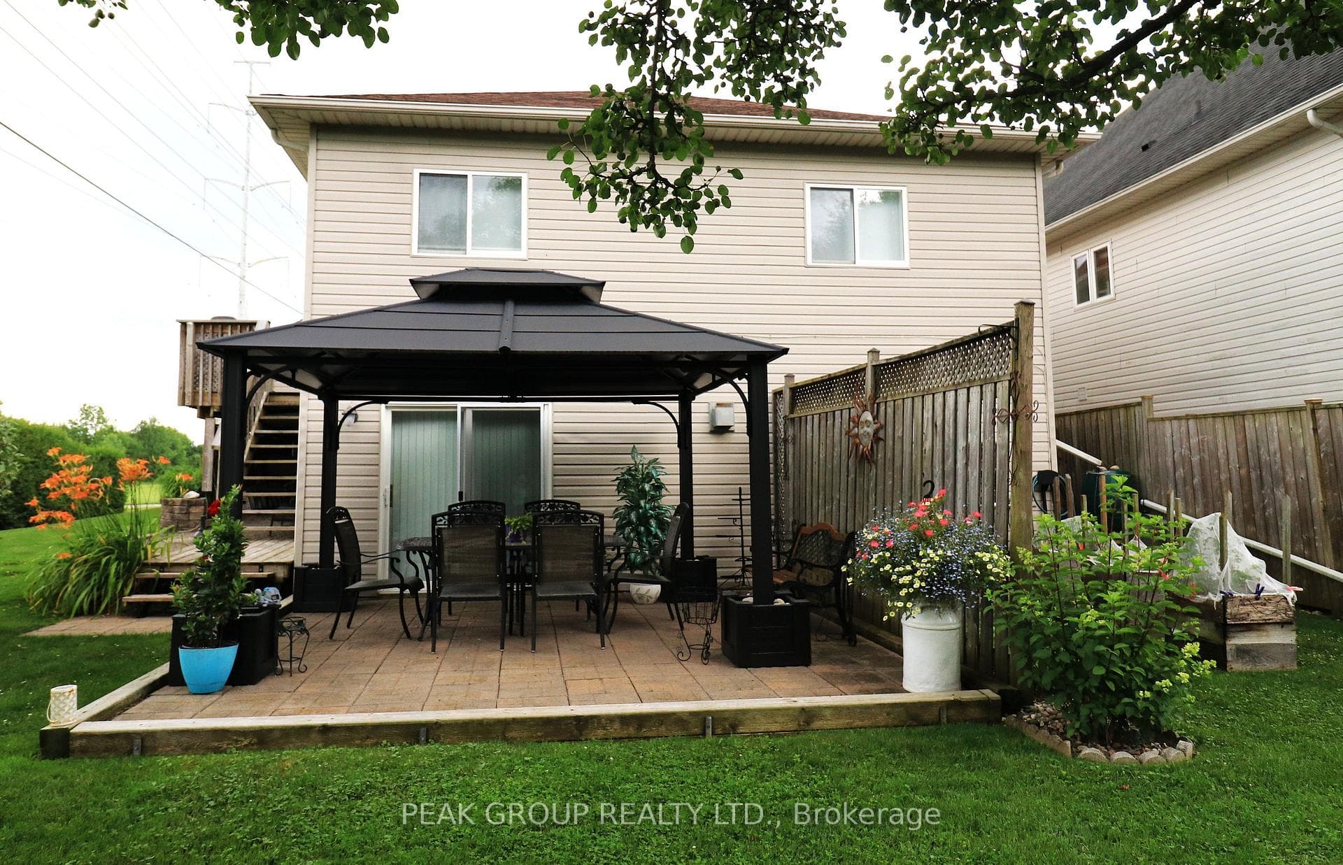 7876 Charnwood Avenue photo 44
